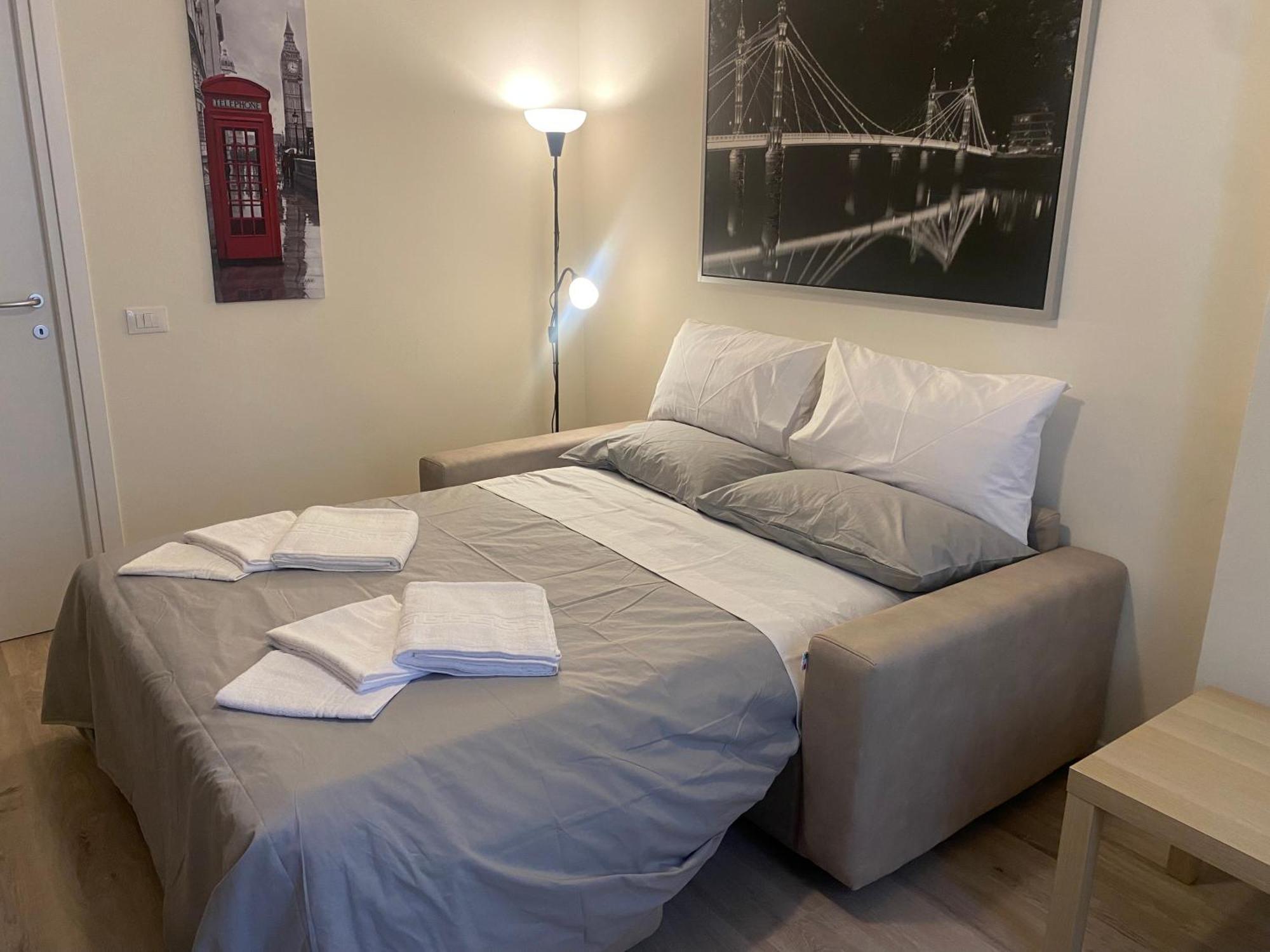 Appartamento Anna - Comfort E Stile In Centro Storico Imola Buitenkant foto