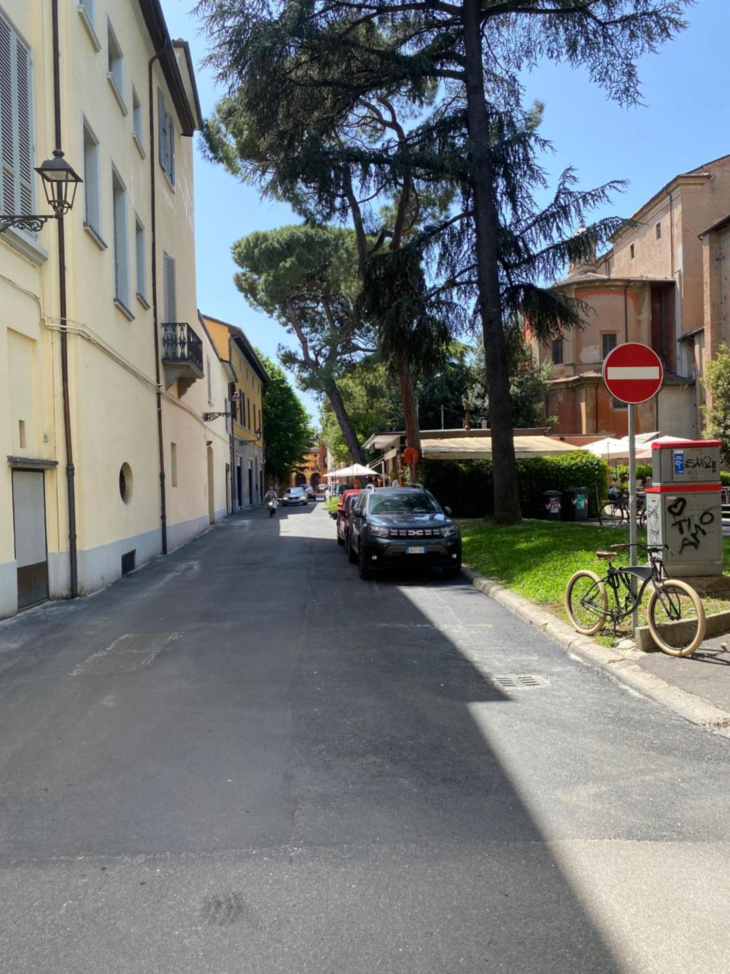 Appartamento Anna - Comfort E Stile In Centro Storico Imola Buitenkant foto