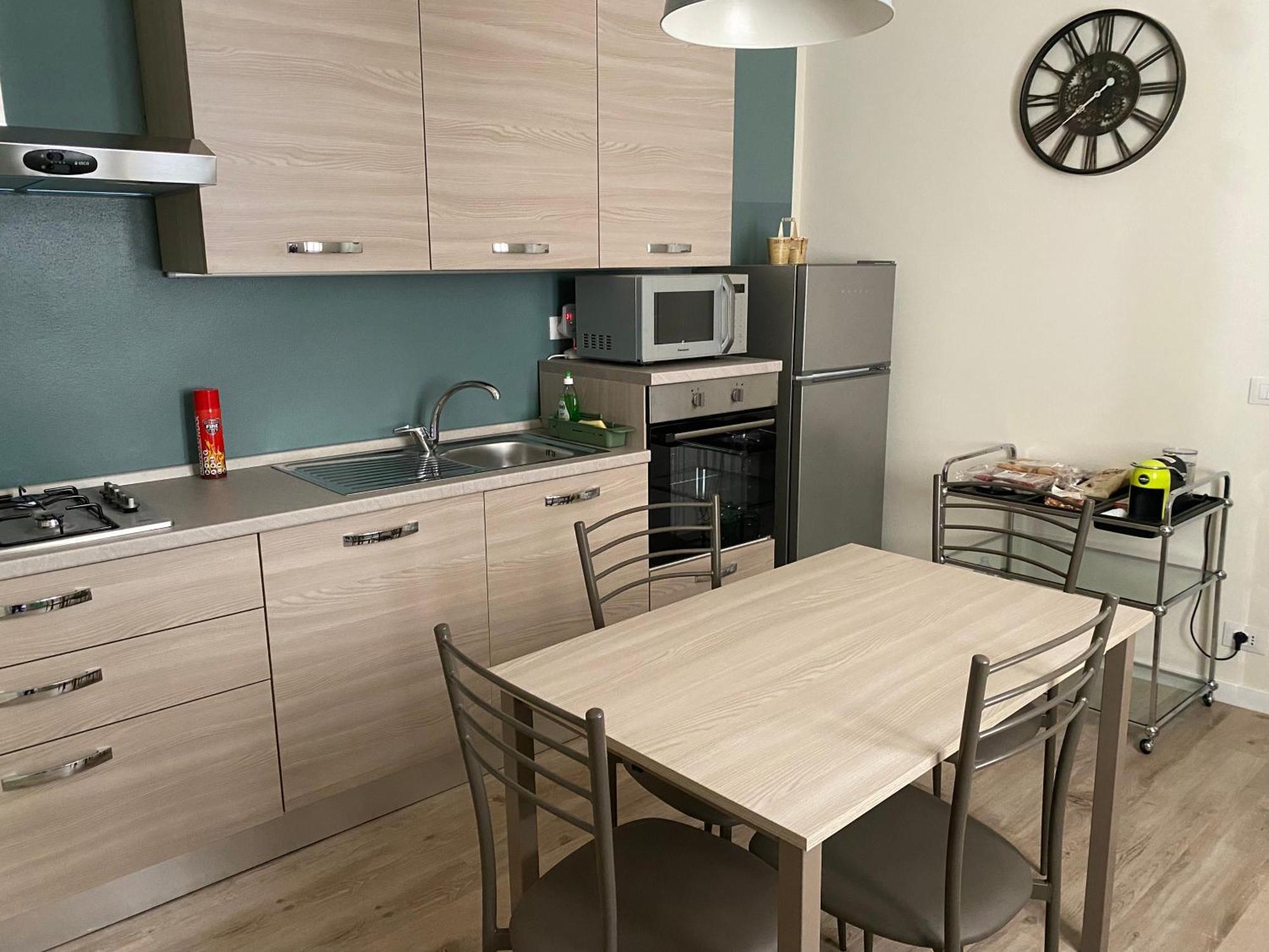 Appartamento Anna - Comfort E Stile In Centro Storico Imola Buitenkant foto