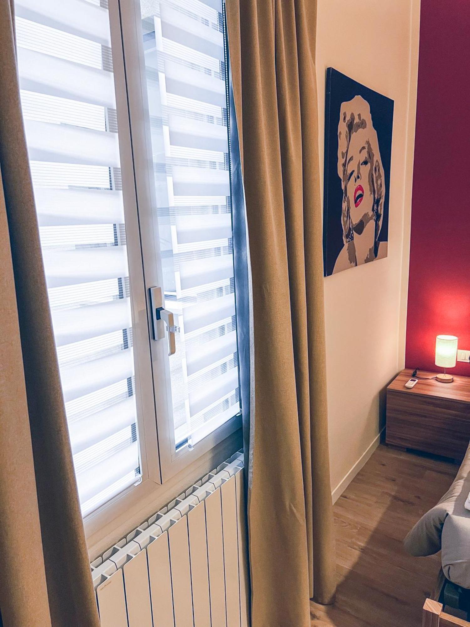 Appartamento Anna - Comfort E Stile In Centro Storico Imola Buitenkant foto